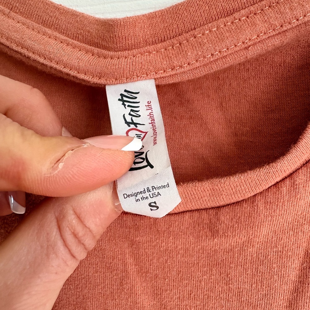Love in Terracotta Tee - Picture 4 of 5